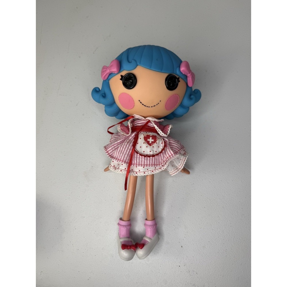 Lalaloopsy Rosy Bumps N' Bruises Nurse Doll Rare Blue Hair Bows With Clothing